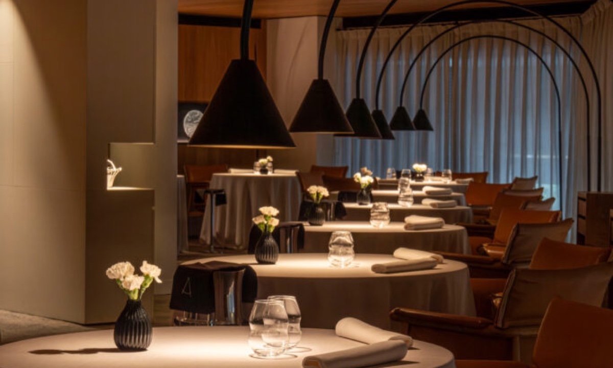 Hotel Cram terrace bar