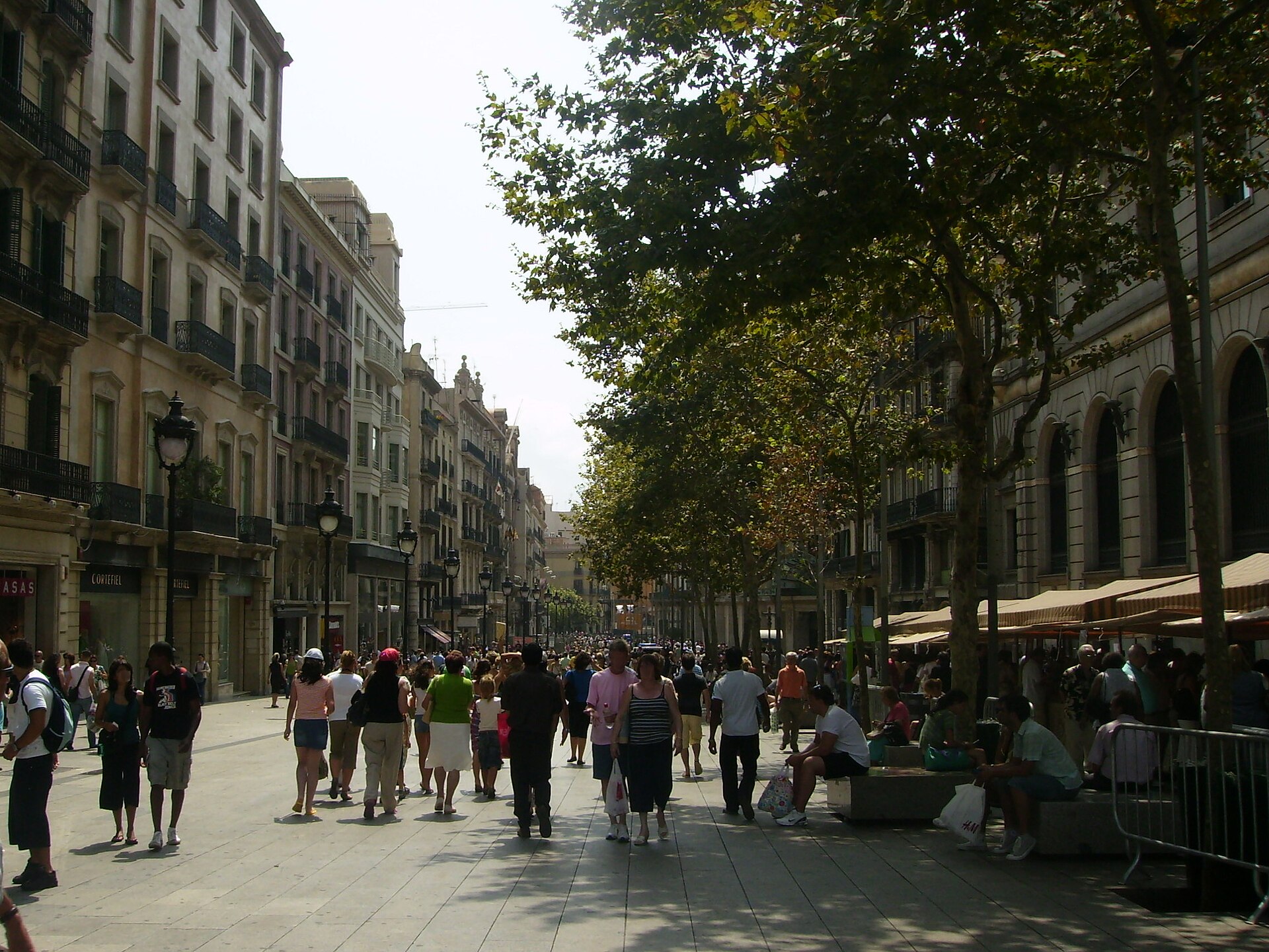 Portal de l'Àngel shopping street